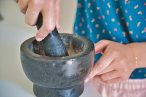 Zero Waste, 5-Minute Eyeliner Recipe